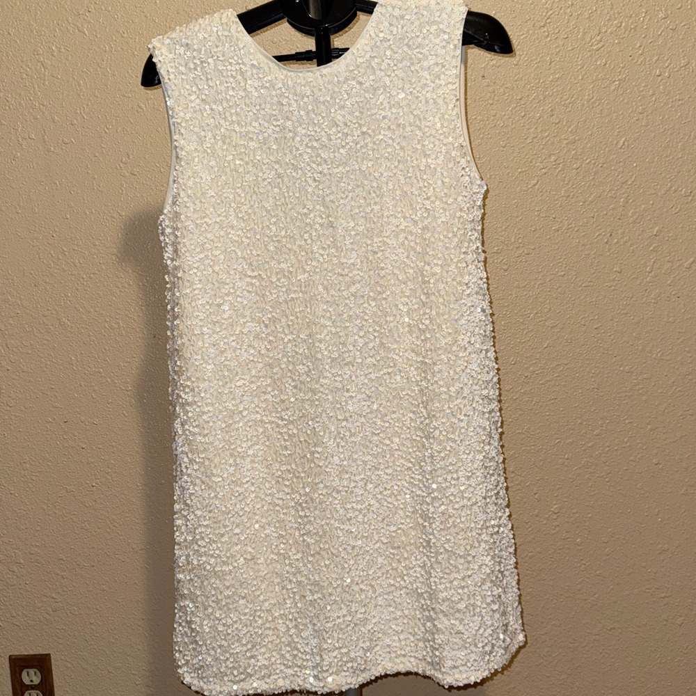 Elegant cream sequin sheath mini Dress with Black Bow in the back size medium - Picture 8 of 14